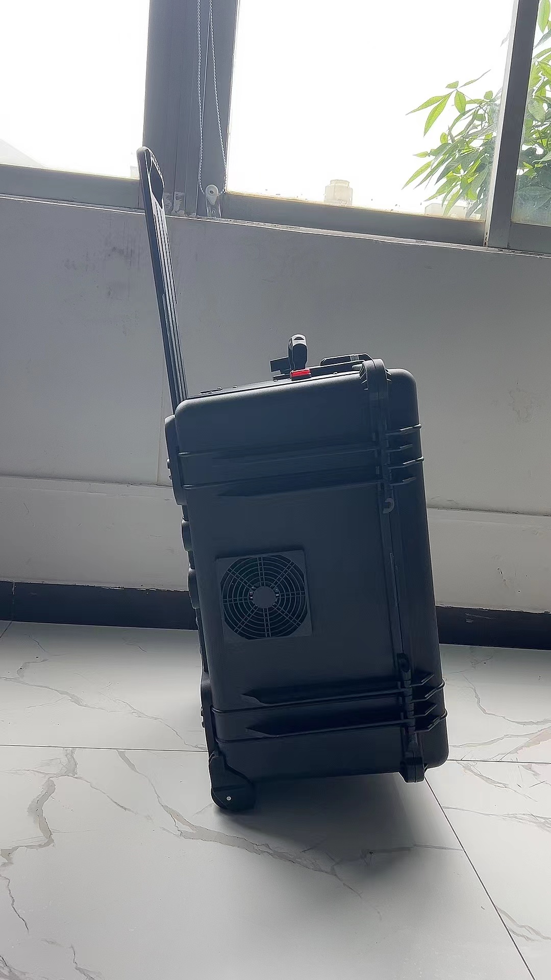 平江手拉箱型移动通信干扰器